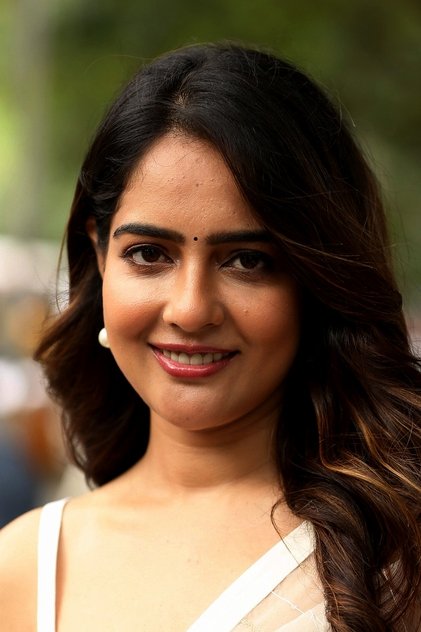 Photo of artist Malvi Malhotra