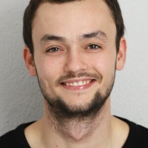 Photo of artist Fahrettin Avcı