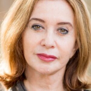 Photo of artist Sandra Sade