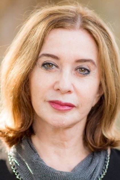 Photo of artist Sandra Sade