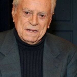 Photo of artist Mario Pisu