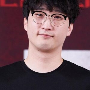 Photo of artist Jo Ba-reun