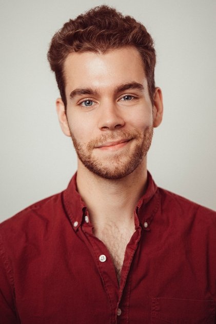 Photo of artist Russell Goldman