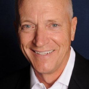 Photo of artist Thom Sharp