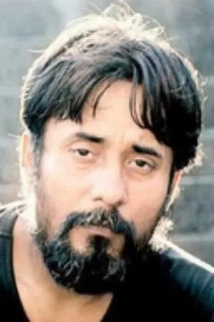 Photo of artist Murari Kumar