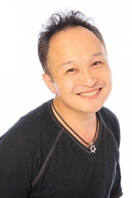 Photo of artist Issei Miyazaki