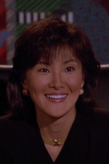 Photo of artist Maggie Han
