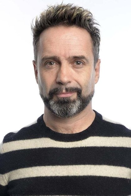 Photo of artist Phil Nichol