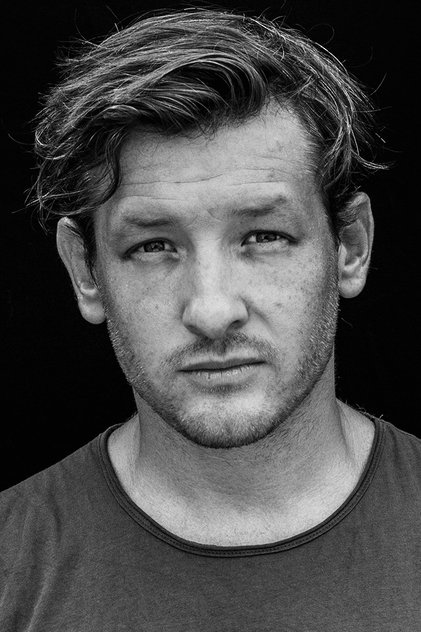 Photo of artist Gustavo Bassani