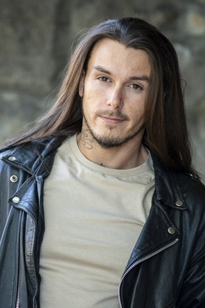 Photo of artist Gaston Alexander