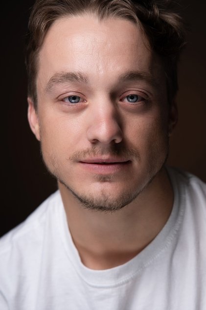 Photo of artist Tyler Weisenauer