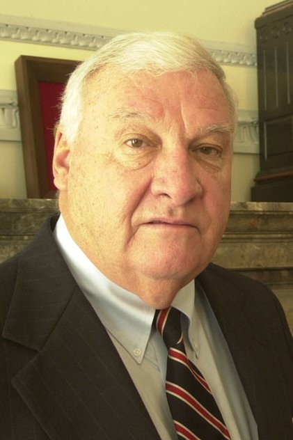 Photo of artist Sonny Seiler