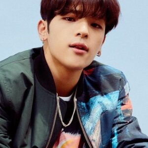 Photo of artist Woojin