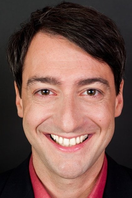 Photo of artist Andrew Cassese
