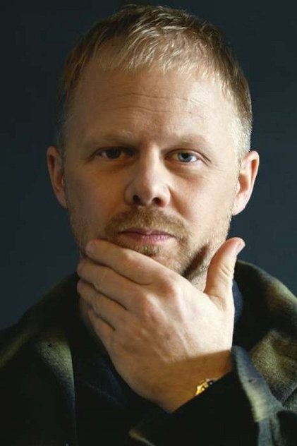 Photo of artist Adam August