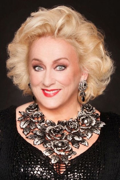 Photo of artist Karin Bloemen