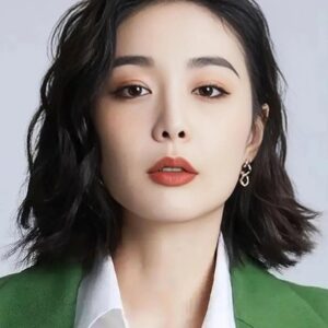 Photo of artist Gao Ye