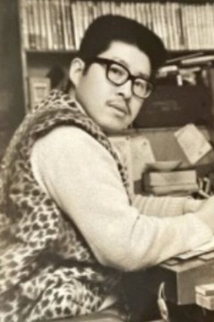 Photo of artist Mori Masaki
