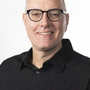 Photo of artist Tom Bancroft