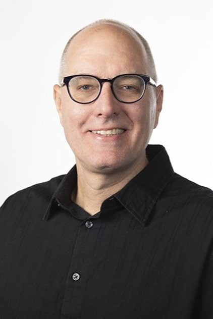 Photo of artist Tom Bancroft