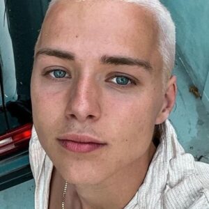 Photo of artist Mark Werkhoven