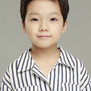 Photo of artist Kim Min Chan