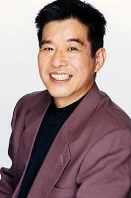 Photo of artist Kazumi Tanaka