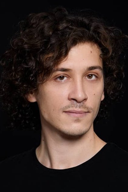 Photo of artist Can Sertaç Adalıer