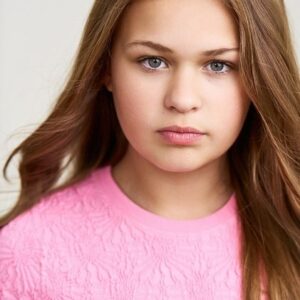 Photo of artist Kinley Moody