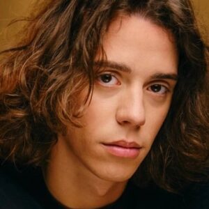 Photo of artist Alberto Batista