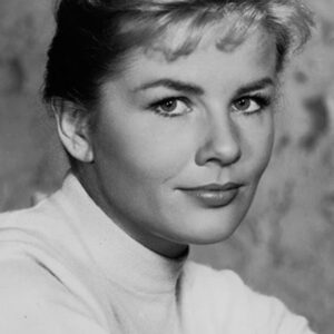 Photo of artist Sabine Bethmann