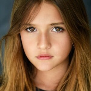 Photo of artist Lily Jane