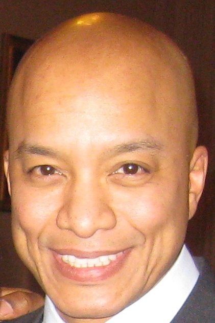 Photo of artist Peter Clarke