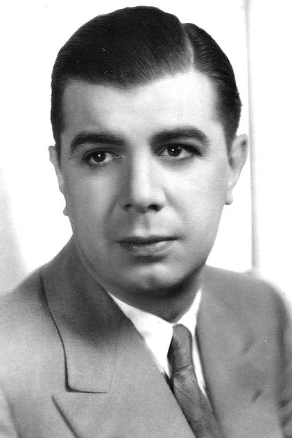 Photo of artist Ken Murray