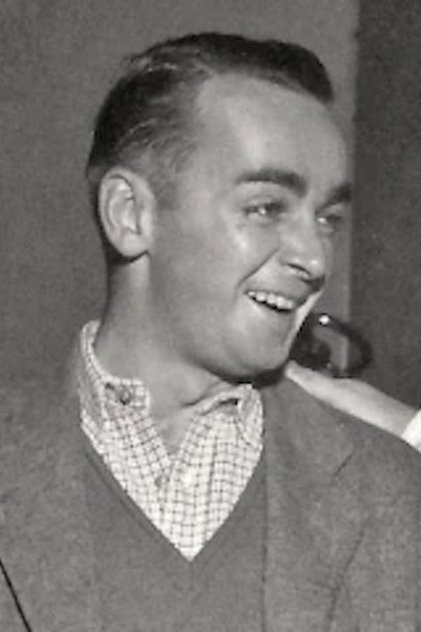Photo of artist Ralph Burns