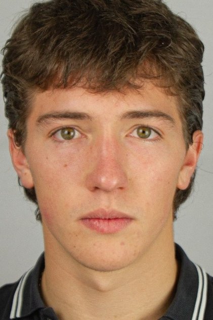 Photo of artist Julen Katzy