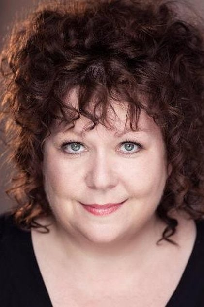Photo of artist Sue Vincent