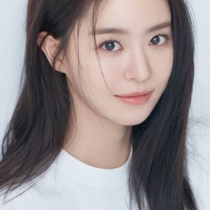 Photo of artist Jeon So-young