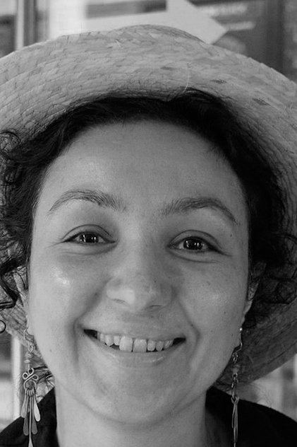 Photo of artist Niyaz Saghari