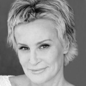 Photo of artist Lisa Hart Carroll