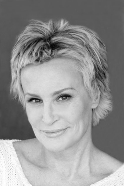 Photo of artist Lisa Hart Carroll