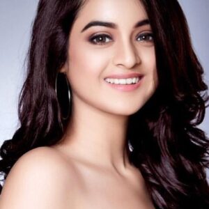 Photo of artist Darshana Banik