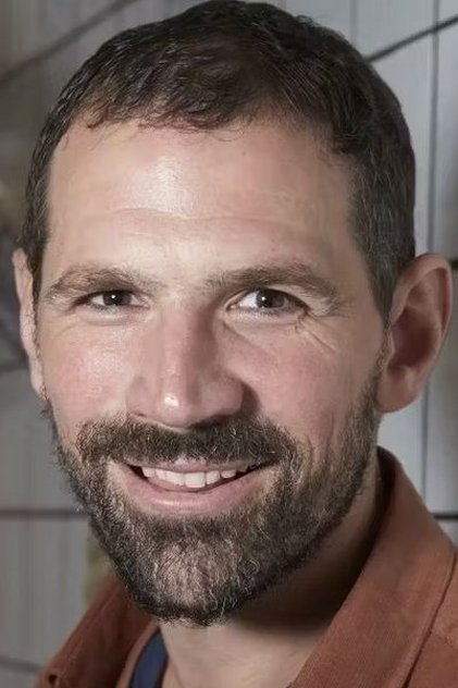 Photo of artist Kenneth M. Christensen