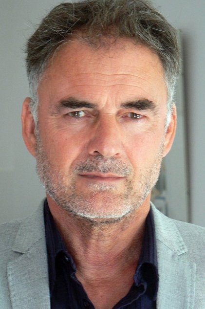 Photo of artist Jean-Christophe Brétignière