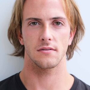 Photo of artist Sebastião Varaine