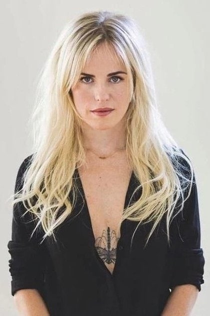 Photo of artist Josje Huisman