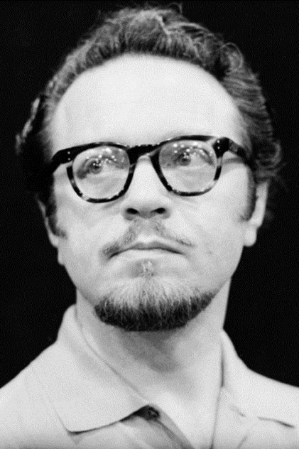 Photo of artist Alfred Drake