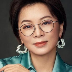 Photo of artist Yang Xiaopei