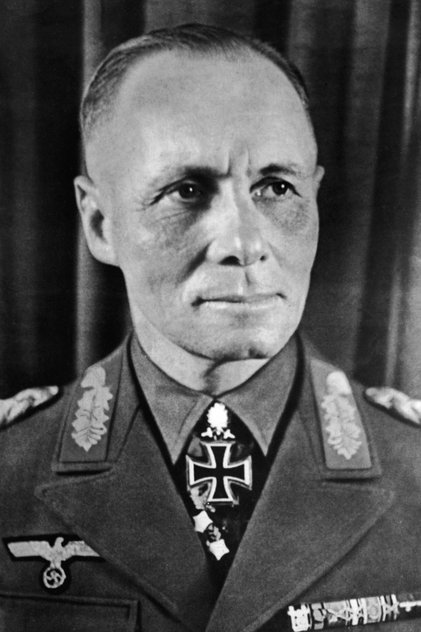 Photo of artist Erwin Rommel