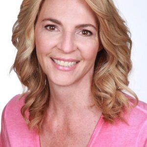 Photo of artist Kym Starks